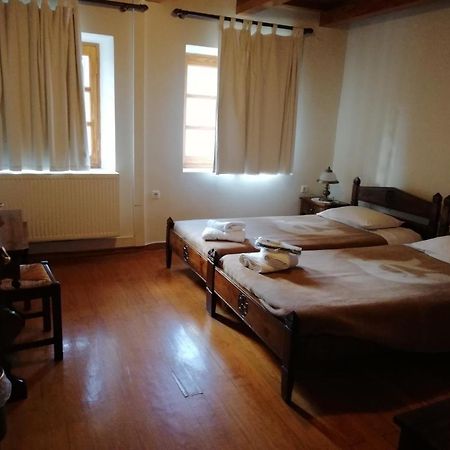 Abeliona Guesthouse Ambeliona エクステリア 写真
