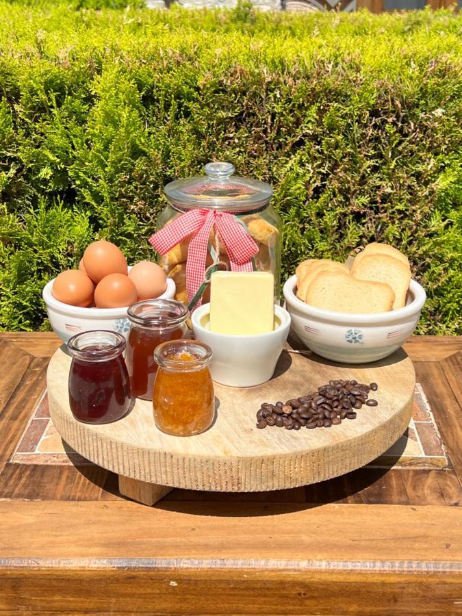 Abeliona Guesthouse Ambeliona エクステリア 写真